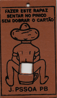 Homme_assis_voir_fesses